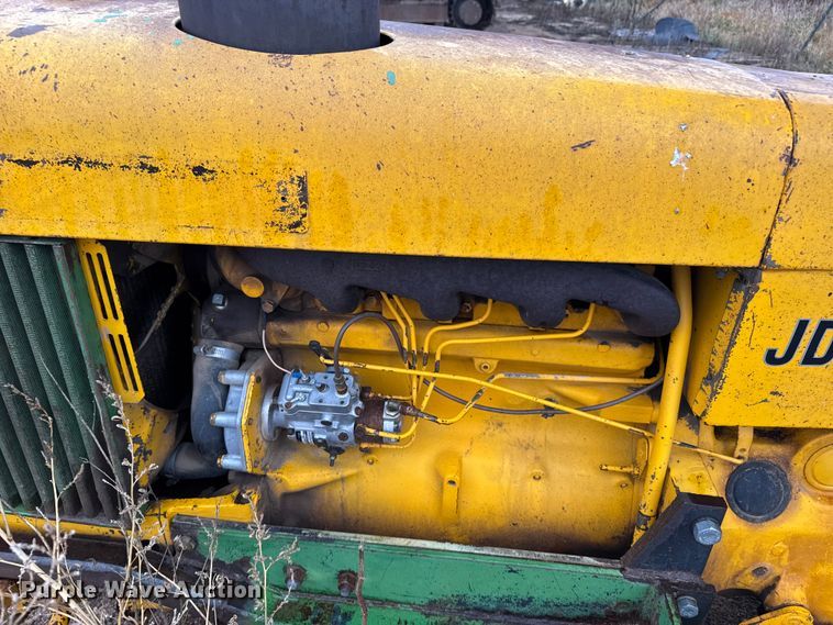 image for item EU6414 1974 John Deere 401B tractor