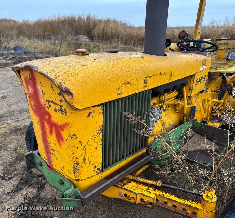 image for item EU6414 1974 John Deere 401B tractor