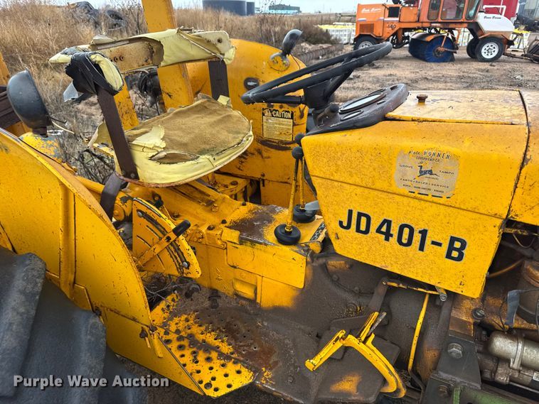 image for item EU6414 1974 John Deere 401B tractor