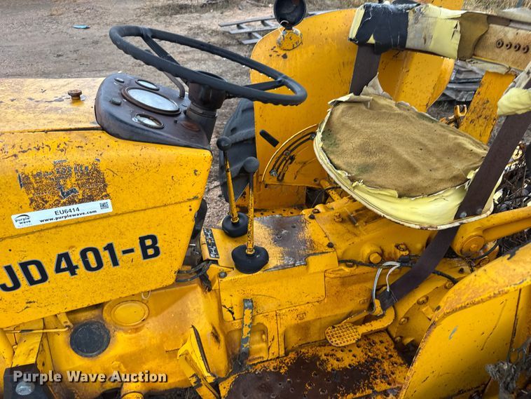 image for item EU6414 1974 John Deere 401B tractor