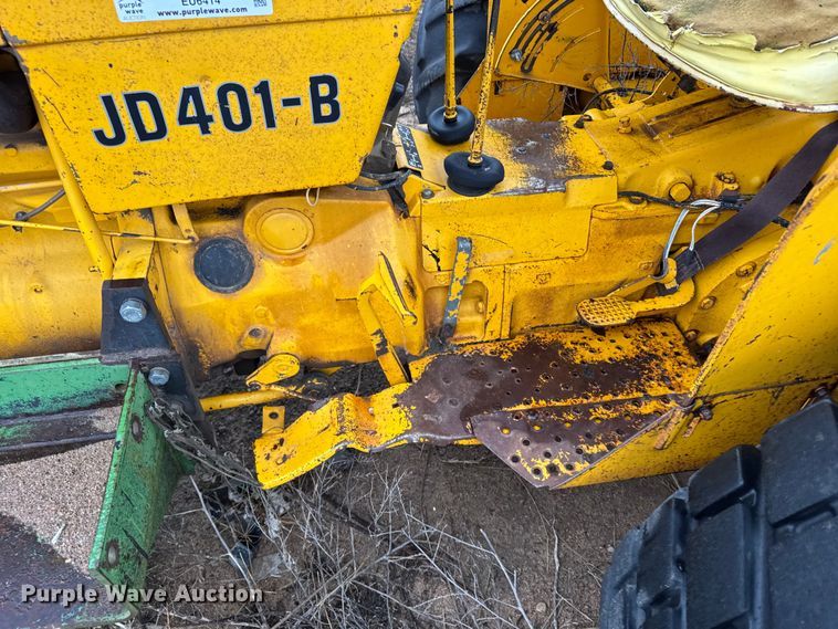 image for item EU6414 1974 John Deere 401B tractor