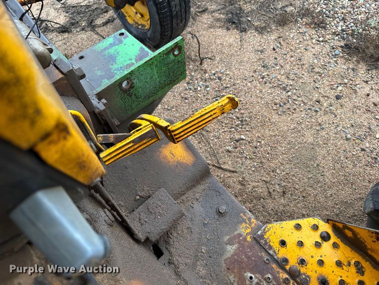 image for item EU6414 1974 John Deere 401B tractor