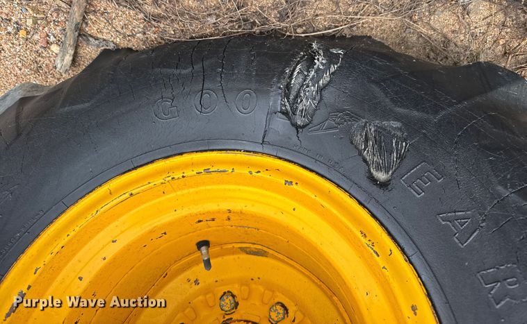 image for item EU6414 1974 John Deere 401B tractor