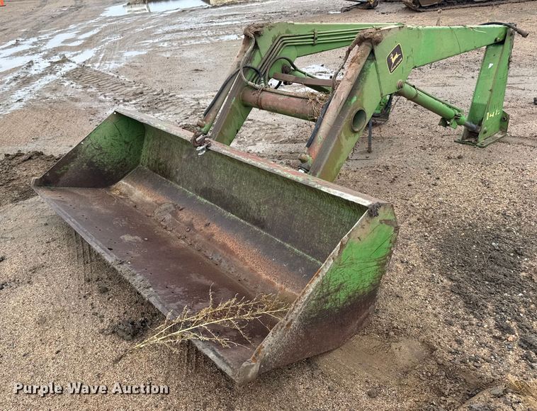 image for item EU6414 1974 John Deere 401B tractor