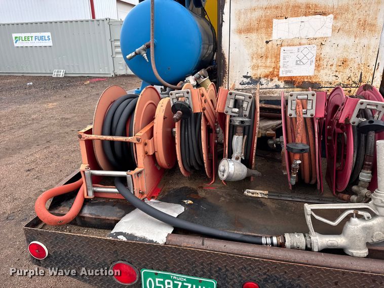 image for item EU6415 1980 Mack fuel / lube truck