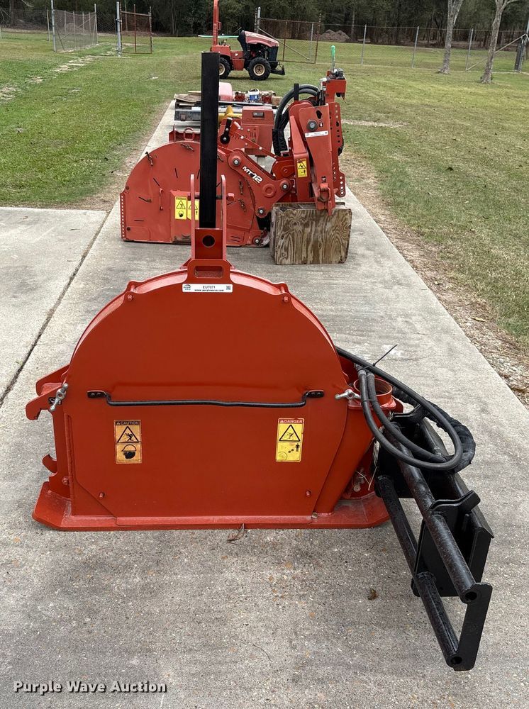 image for item EU7071 2018 Ditch Witch MT12 compact utility loader rock saw