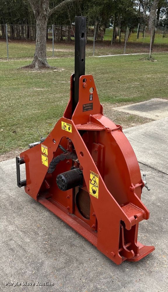 image for item EU7071 2018 Ditch Witch MT12 compact utility loader rock saw