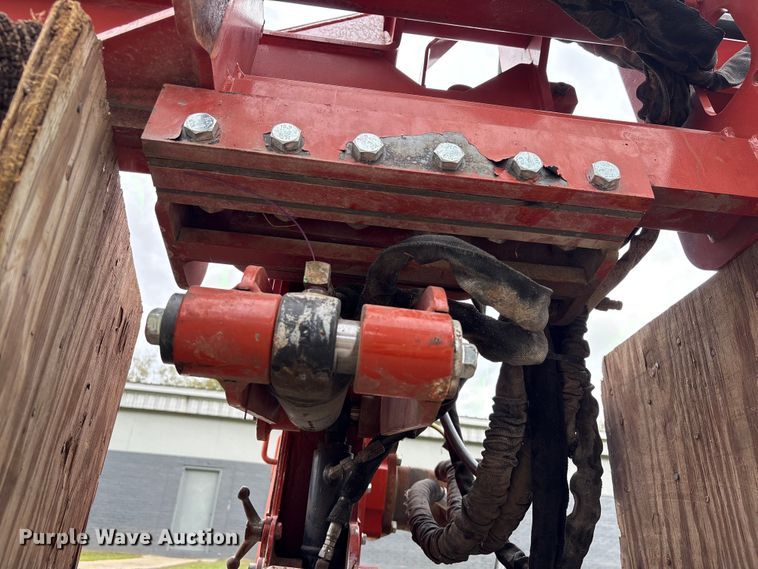 image for item EU7072 2017 Ditch Witch MT12 compact utility loader rock saw