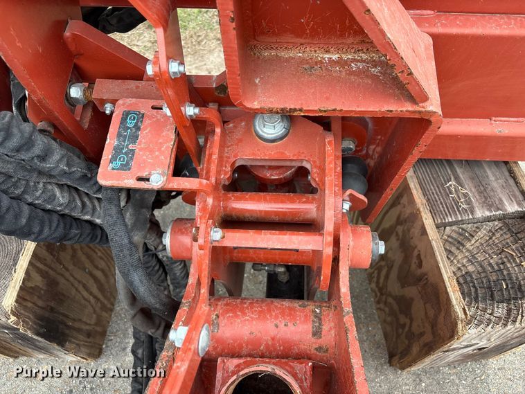 image for item EU7072 2017 Ditch Witch MT12 compact utility loader rock saw