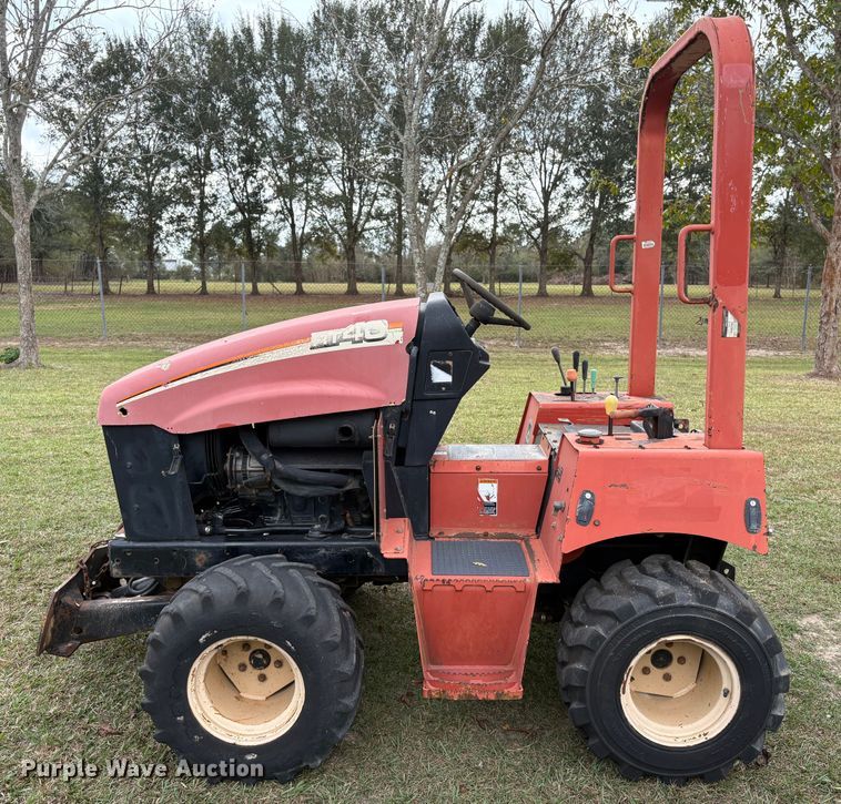 image for item EU7075 2010 Ditch Witch RT40 trencher
