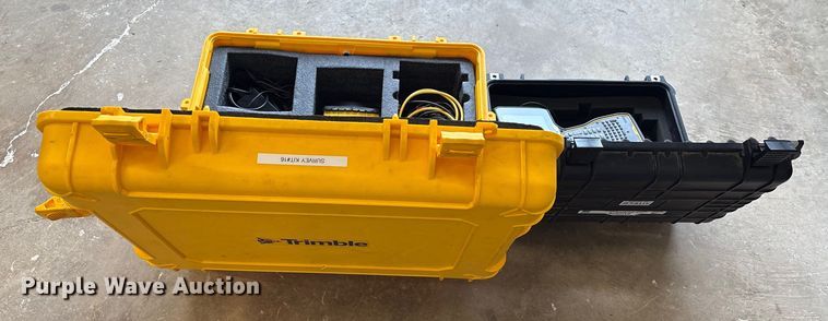 image for item EU7076 Trimble survey kit