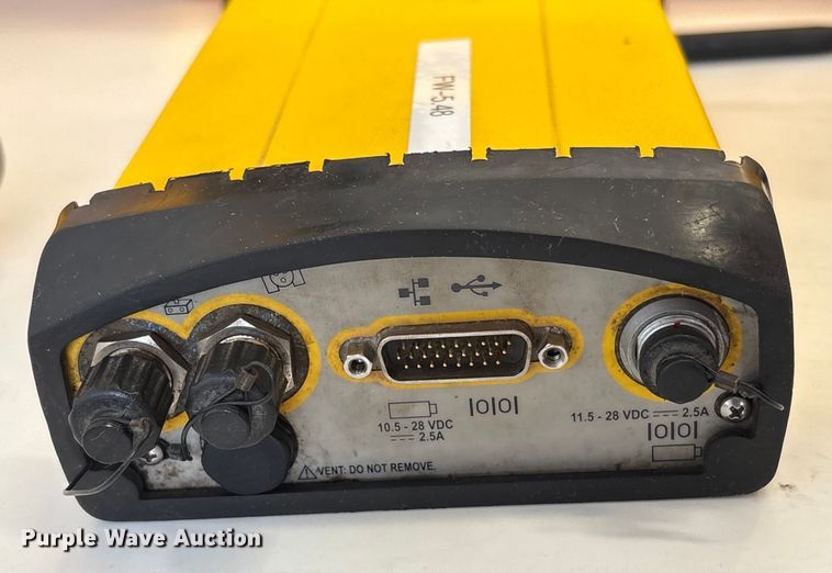 image for item EU7076 Trimble survey kit