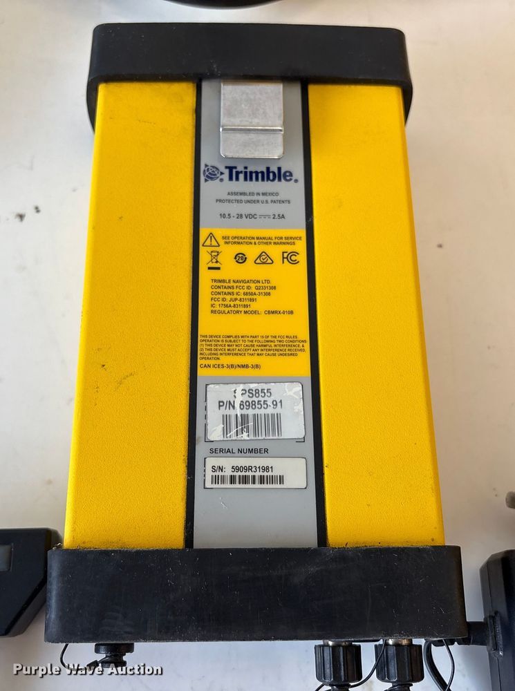 image for item EU7076 Trimble survey kit