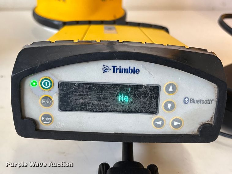 image for item EU7076 Trimble survey kit