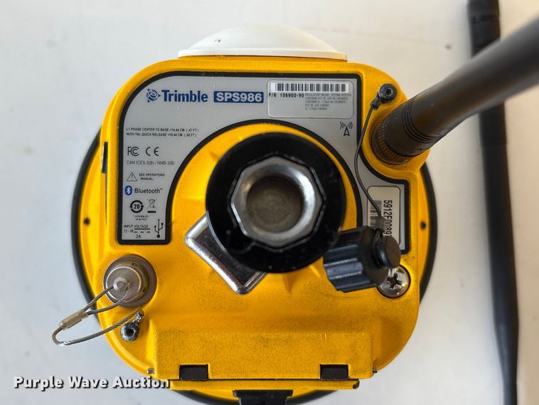 image for item EU7076 Trimble survey kit