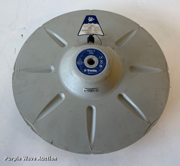 image for item EU7076 Trimble survey kit