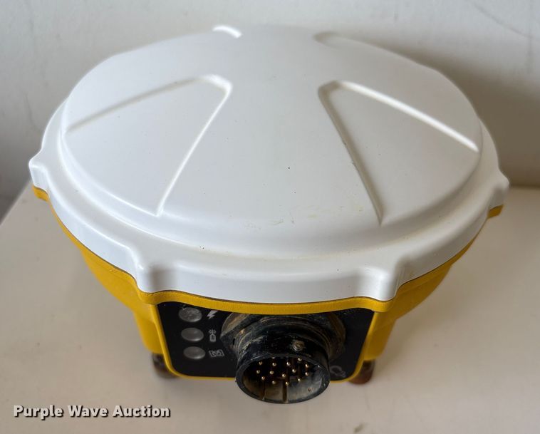 image for item EU7077 Trimble GPS