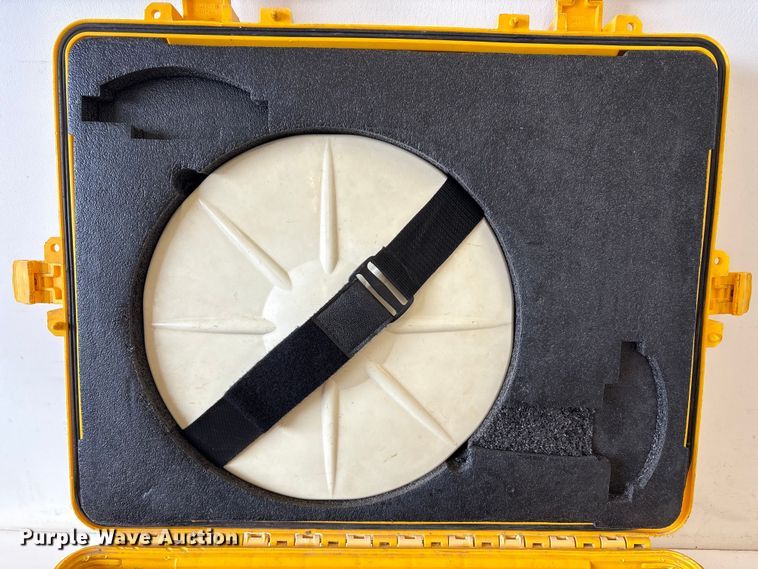 image for item EU7078 Trimble survey kit