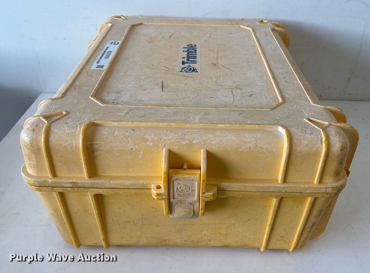 image for item EU7078 Trimble survey kit