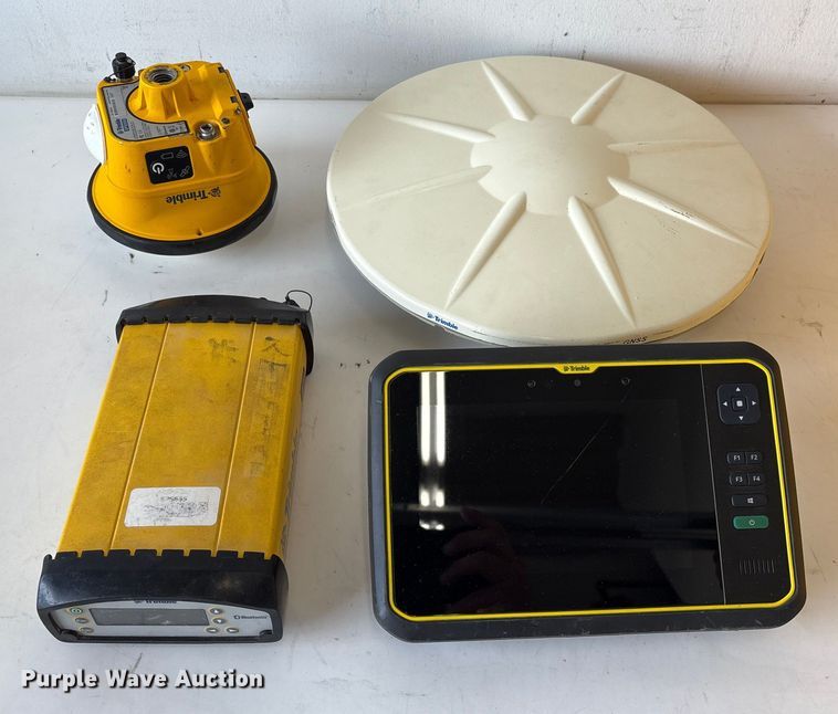 image for item EU7079 Trimble survey kit