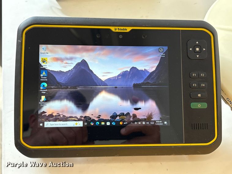 image for item EU7079 Trimble survey kit