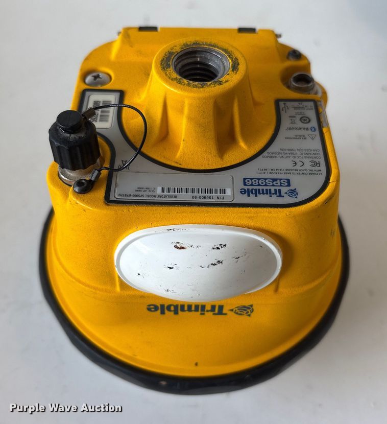 image for item EU7079 Trimble survey kit