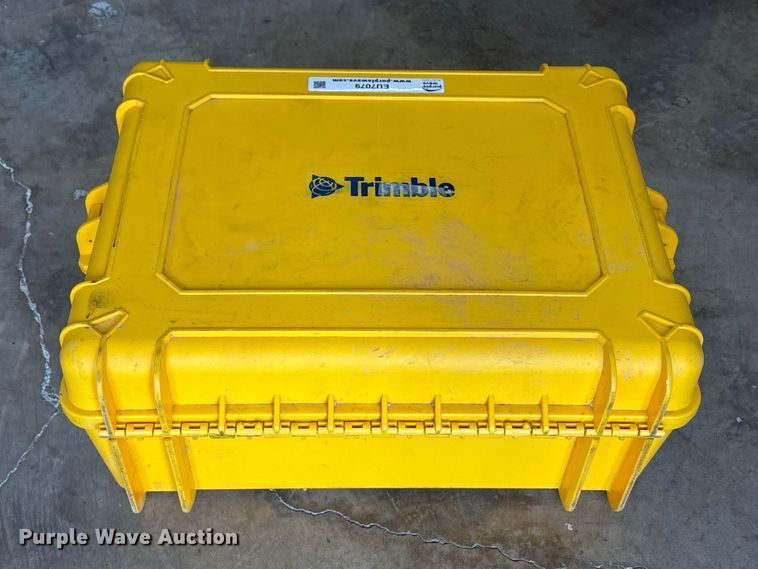 image for item EU7079 Trimble survey kit