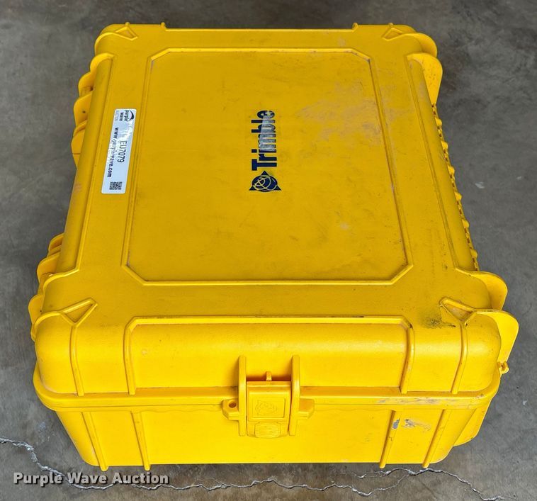 image for item EU7079 Trimble survey kit