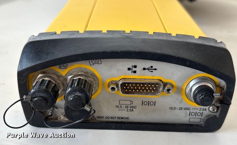 image for item EU7080 Trimble survey kit