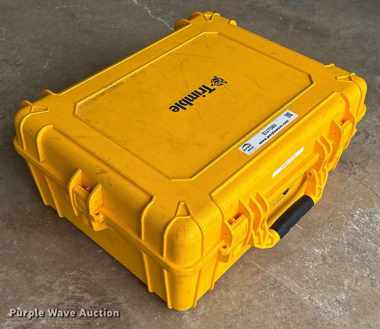 image for item EU7080 Trimble survey kit