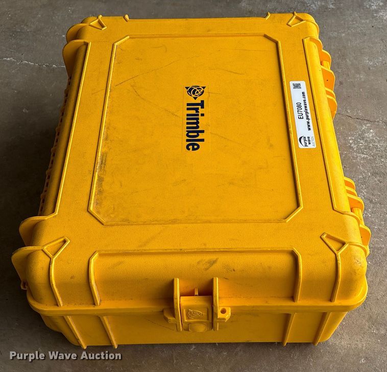 image for item EU7080 Trimble survey kit
