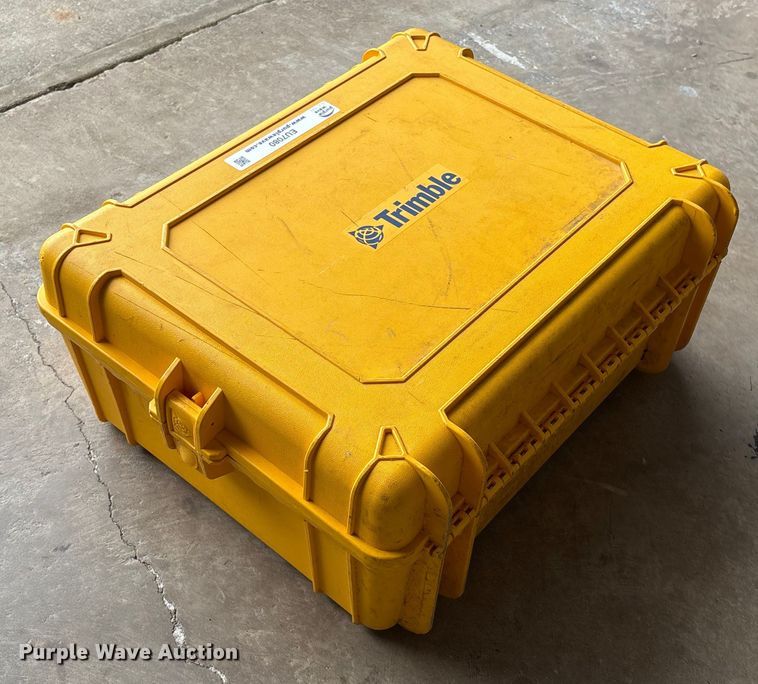 image for item EU7080 Trimble survey kit