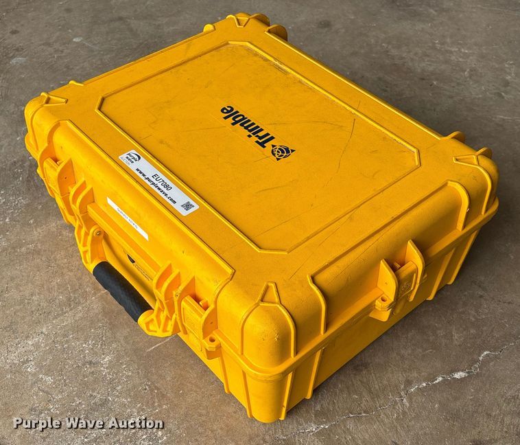image for item EU7080 Trimble survey kit