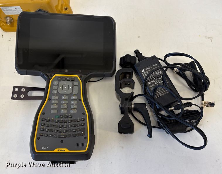 image for item EU7082 Trimble survey kit