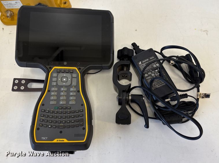 image for item EU7082 Trimble survey kit