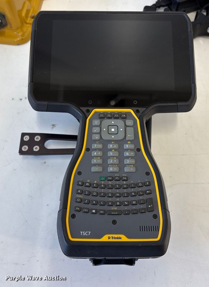 image for item EU7082 Trimble survey kit