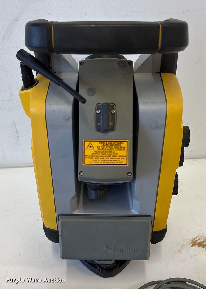 image for item EU7082 Trimble survey kit