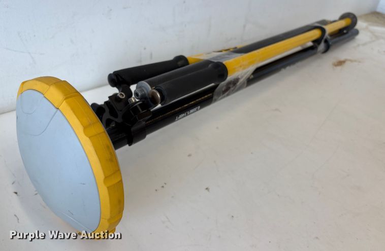 image for item EU7083 Trimble survey kit