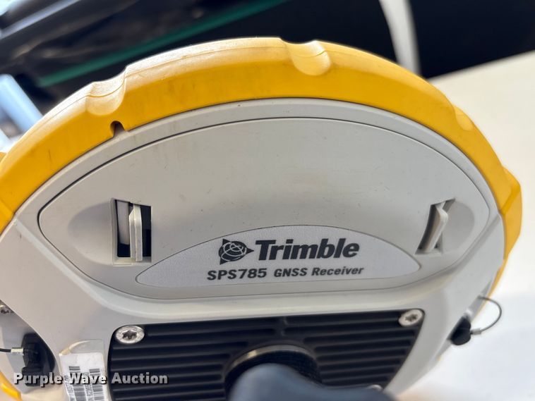 image for item EU7083 Trimble survey kit