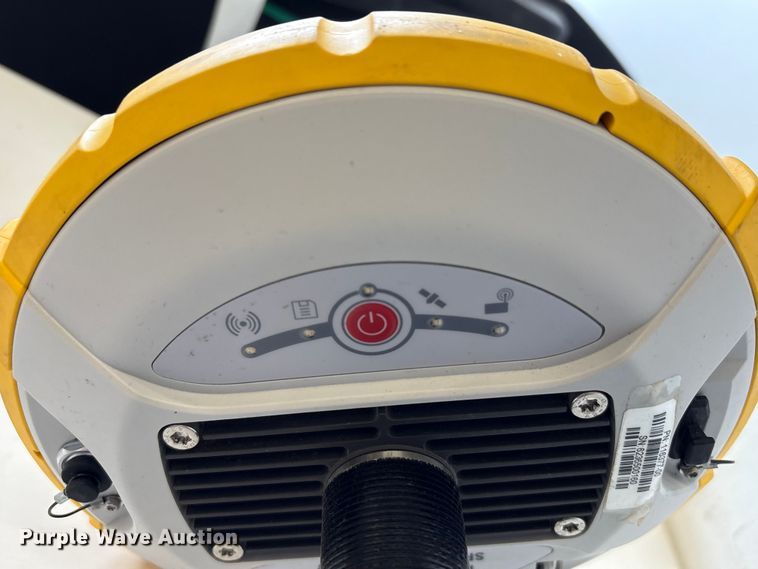 image for item EU7083 Trimble survey kit