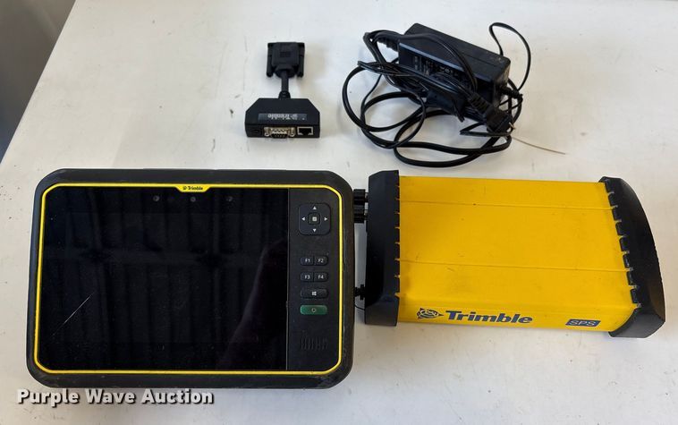 image for item EU7083 Trimble survey kit