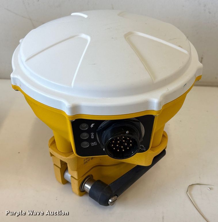 image for item EU7084 Trimble GPS