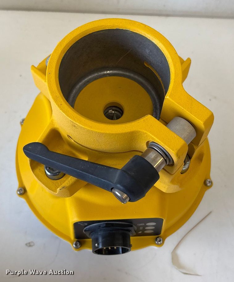 image for item EU7084 Trimble GPS