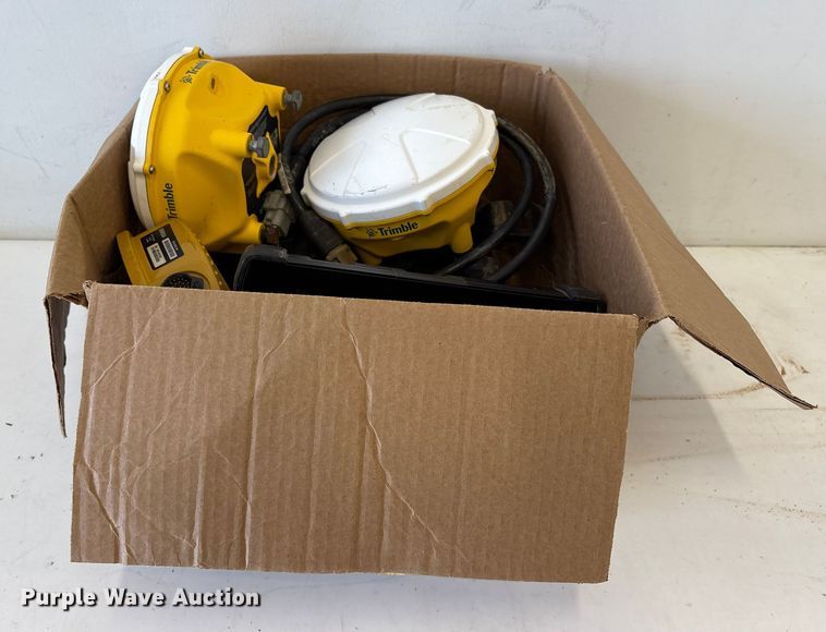 image for item EU7085 Trimble GPS