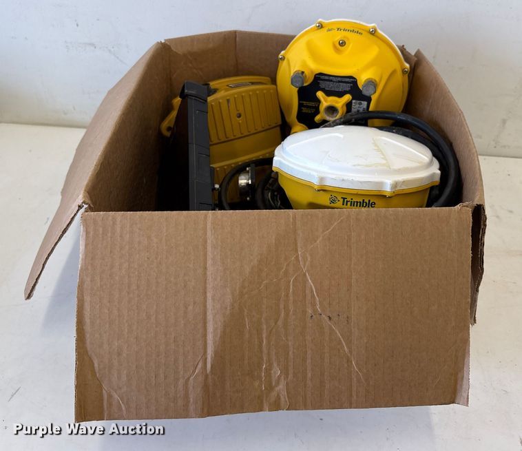 image for item EU7085 Trimble GPS