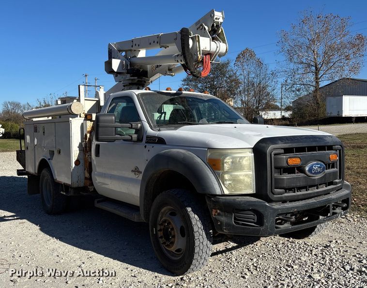 CAMIóN CON CANASTILLA 2011 FORD ALTEC