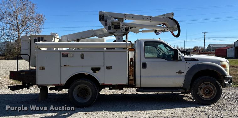 CAMIóN CON CANASTILLA 2011 FORD ALTEC