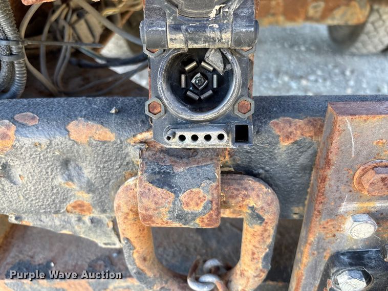 image for item EV3280 2011 Ford F550 bucket truck