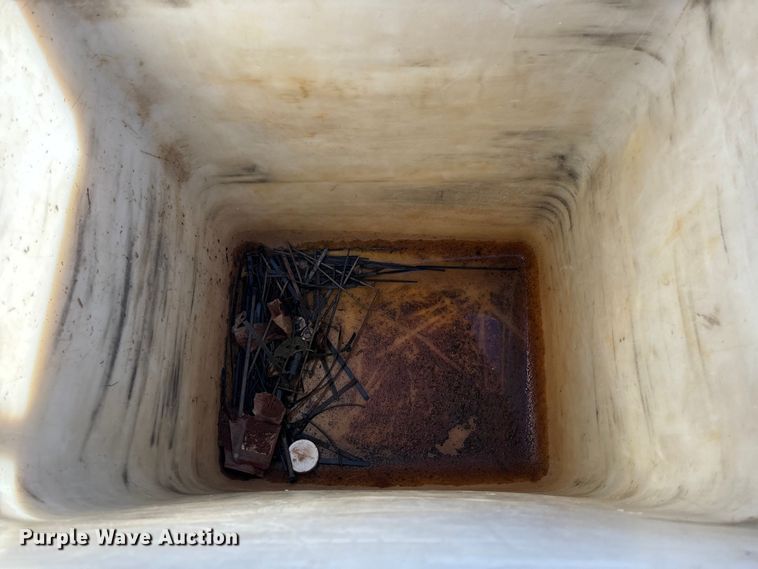 image for item EV3280 2011 Ford F550 bucket truck