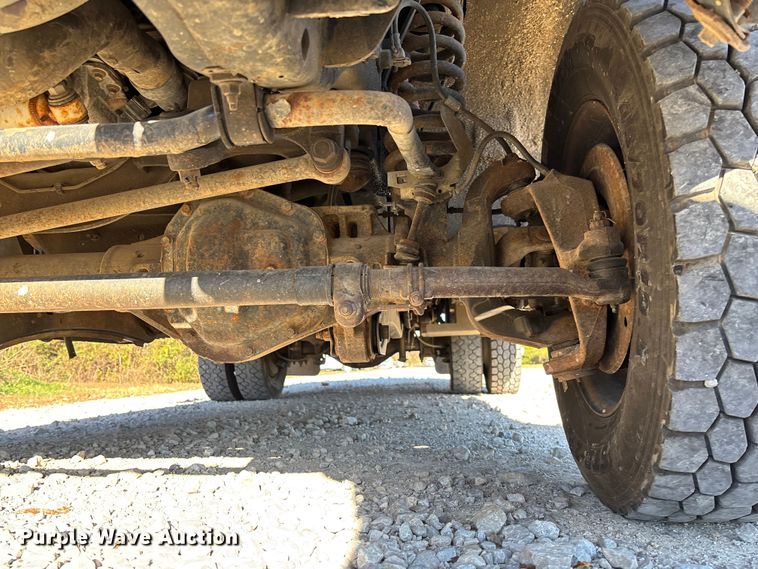 image for item EV3280 2011 Ford F550 bucket truck